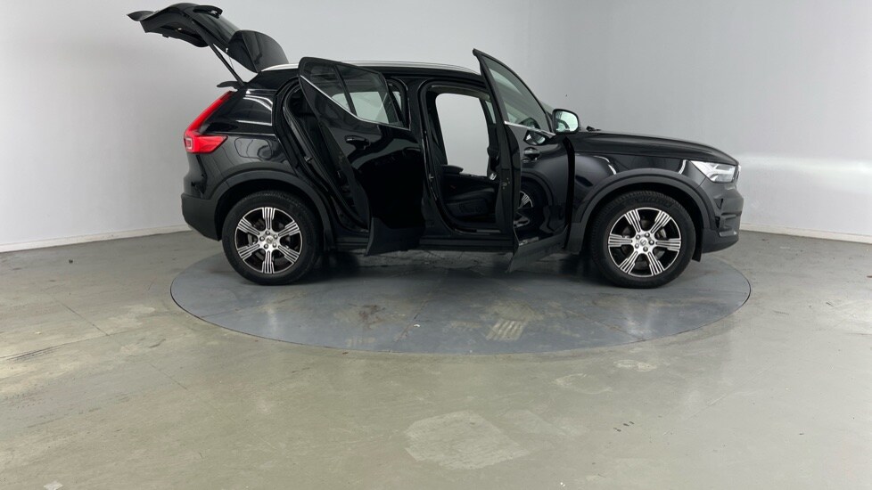 Used Volvo XC40 2021 for sale - 75828989: Photo 25