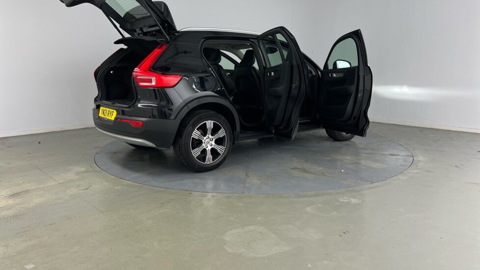 Used Volvo XC40 2021 for sale - 75828989: Photo 28