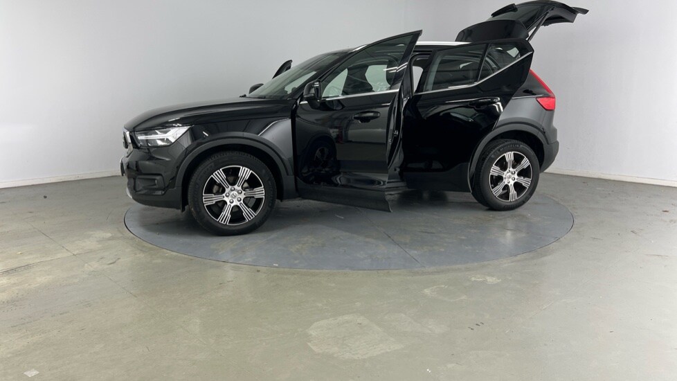 Used Volvo XC40 2021 for sale - 75828989: Photo 40