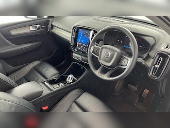 Used Volvo XC40 2023 for sale - 78817454: Photo