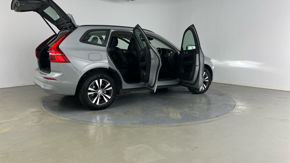 Used Volvo XC60 2023 for sale - 76851212: Photo 26