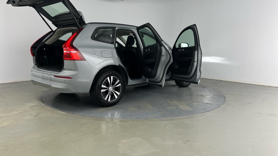 Used Volvo XC60 2023 for sale - 76851212: Photo 27