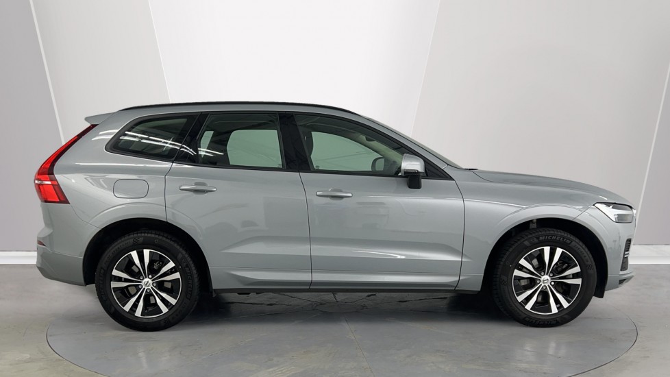 Used Volvo XC60 2023 for sale - 76851212: Photo 3