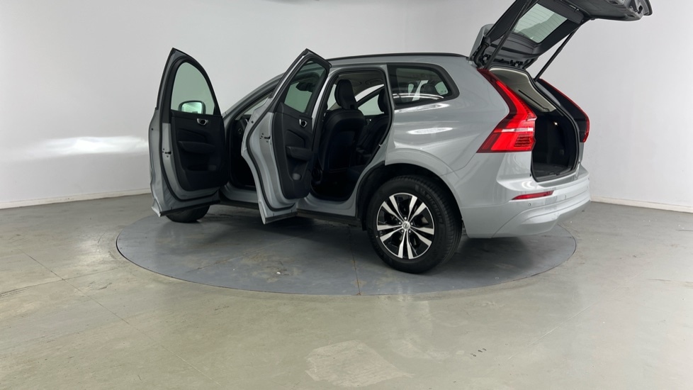 Used Volvo XC60 2023 for sale - 76851212: Photo 34