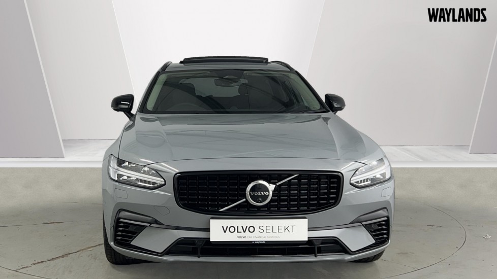 Used Volvo V90 2025 for sale - 76652471: Photo 12