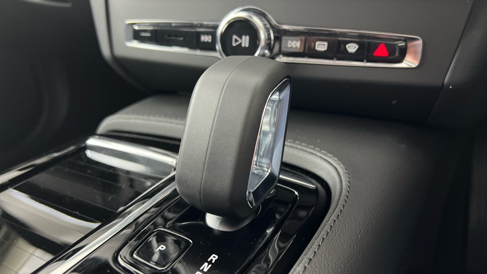 Used Volvo V90 2025 for sale - 76652471: Photo 14