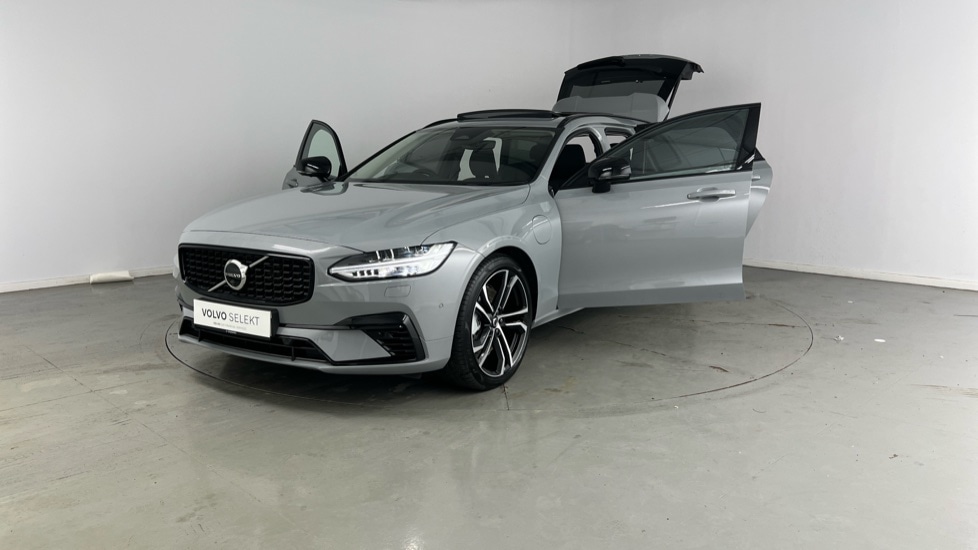 Used Volvo V90 2025 for sale - 76652471: Photo 23