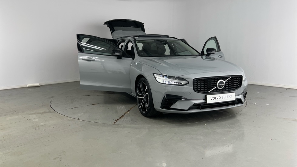 Used Volvo V90 2025 for sale - 76652471: Photo 25