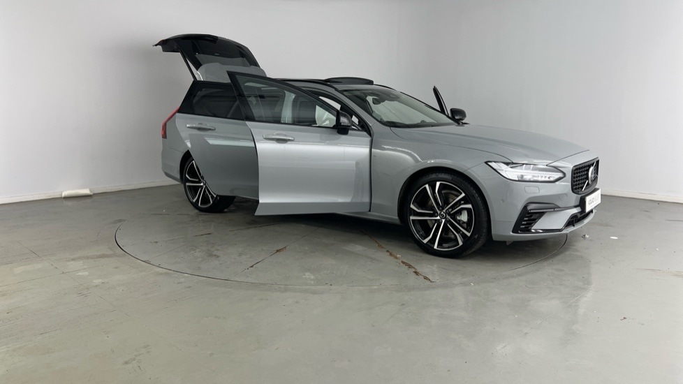 Used Volvo V90 2025 for sale - 76652471: Photo 26