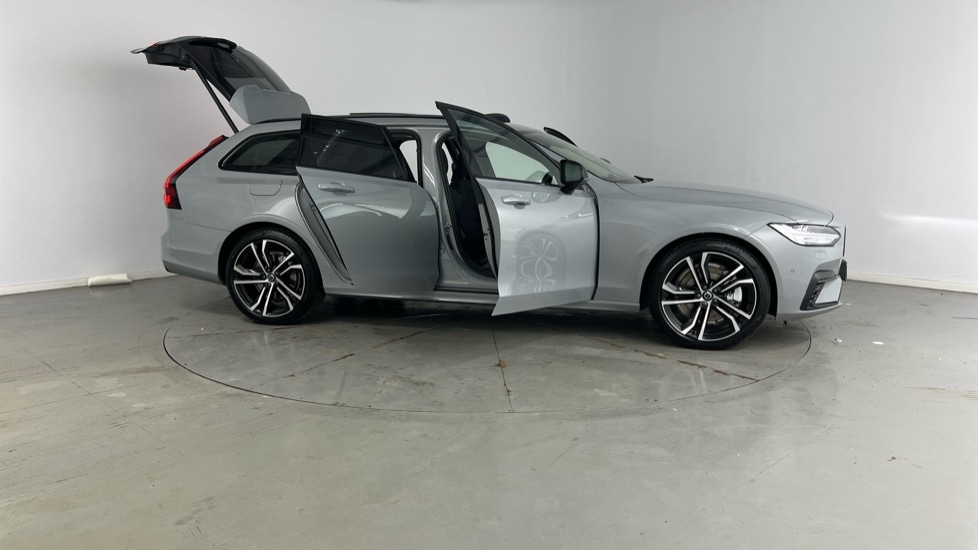 Used Volvo V90 2025 for sale - 76652471: Photo 27