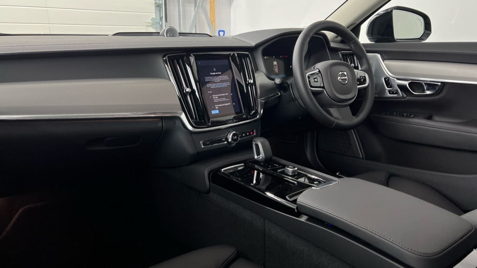 Used Volvo V90 2025 for sale - 76652471: Photo 4