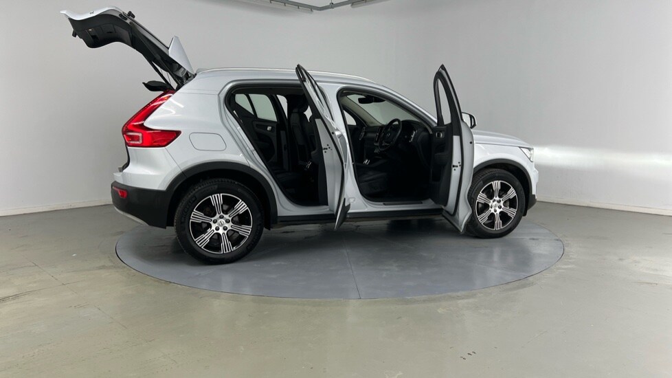 Vehicle 33