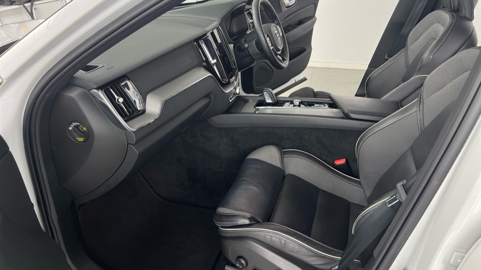 Used Volvo XC60 2021 for sale - 77218697: Photo 42