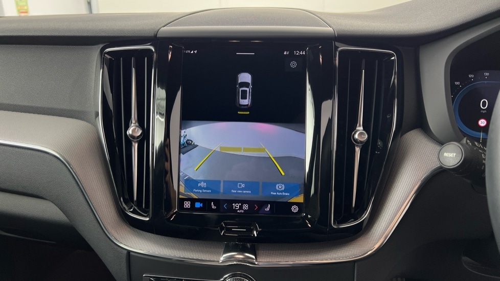 Used Volvo XC60 2021 for sale - 76379578: Photo 14