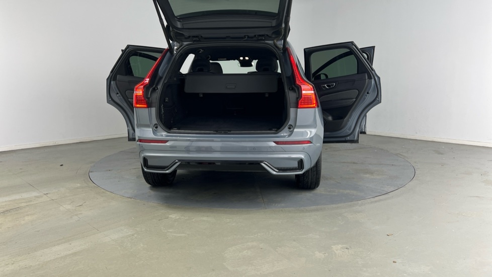 Used Volvo XC60 2021 for sale - 76379578: Photo 32