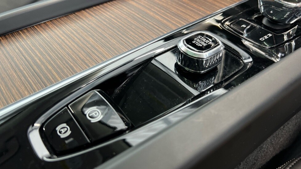 Used Volvo XC60 2023 for sale - 76595280: Photo 23