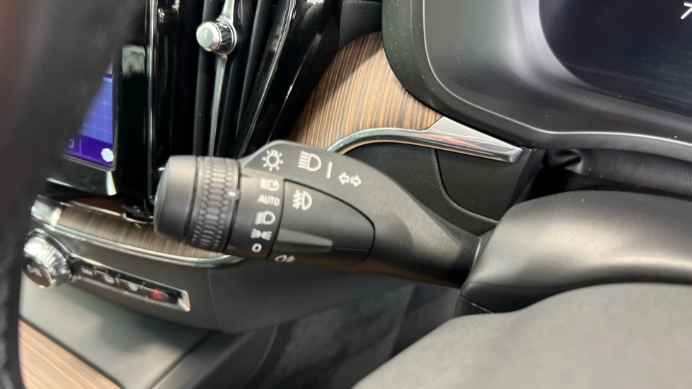 Used Volvo XC60 2023 for sale - 76595280: Photo 24