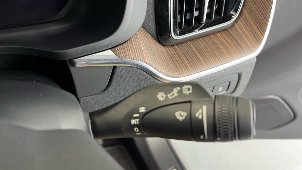 Used Volvo XC60 2023 for sale - 76595280: Photo 25