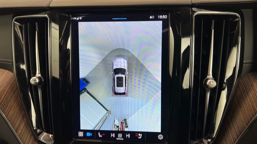 Used Volvo XC60 2023 for sale - 76595280: Photo 31