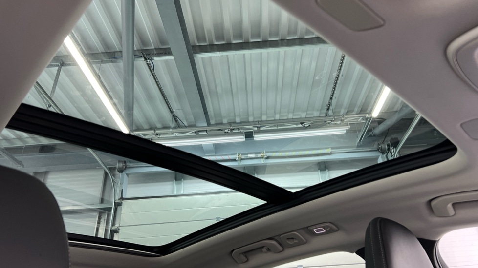 Used Volvo XC60 2023 for sale - 76595280: Photo 38