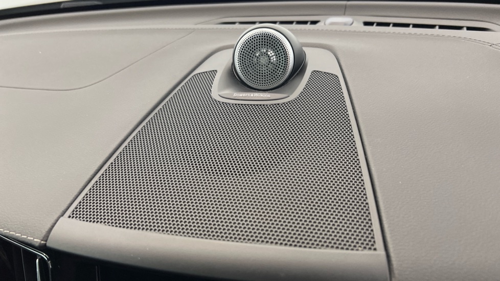 Used Volvo XC60 2023 for sale - 76595280: Photo 39