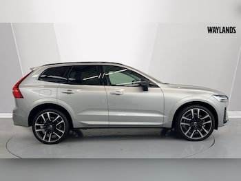 Used Volvo XC60 2023 for sale - 76595280: Photo