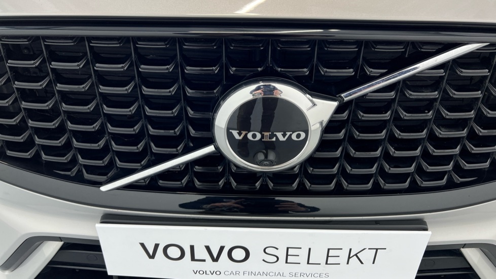 Used Volvo XC60 2023 for sale - 76595280: Photo 46