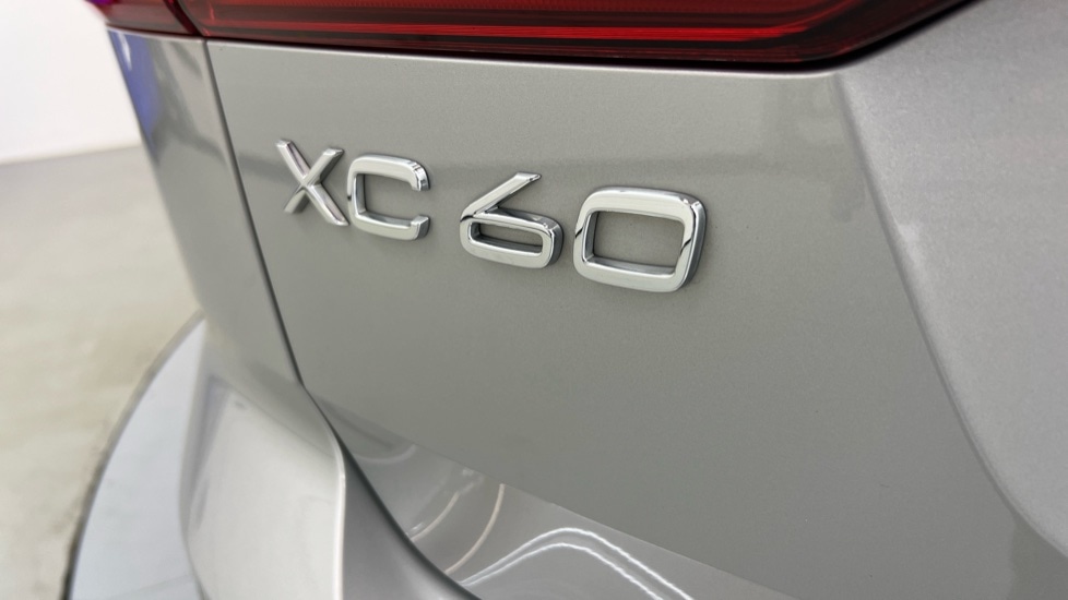 Used Volvo XC60 2023 for sale - 76595280: Photo 55