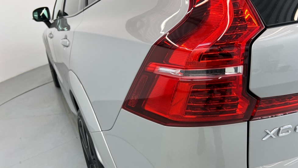 Used Volvo XC60 2023 for sale - 76595280: Photo 60