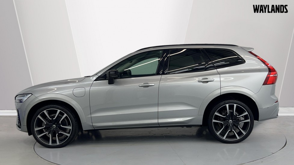 Used Volvo XC60 2023 for sale - 76595280: Photo 8