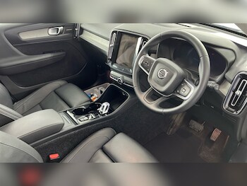 Used Volvo XC40 2025 for sale - 78187048: Photo