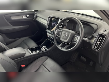 Used Volvo XC40 2021 for sale - 75828987: Photo