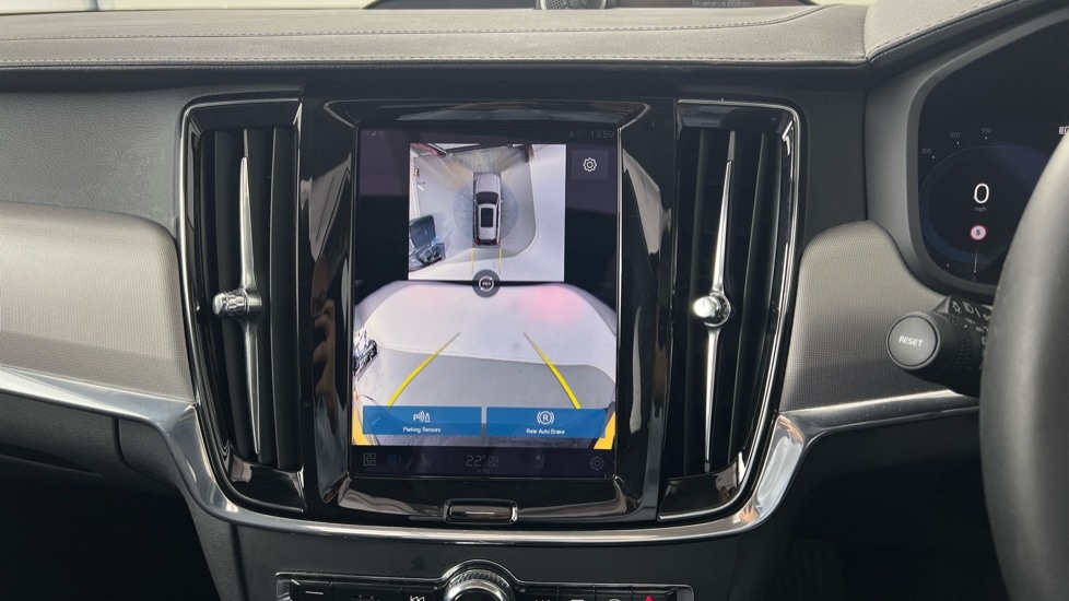 Used Volvo V90 2025 for sale - 77636220: Photo 14