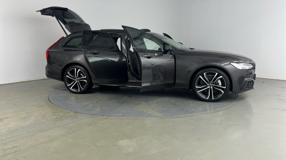 Used Volvo V90 2025 for sale - 77636220: Photo 25