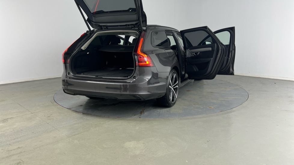 Used Volvo V90 2025 for sale - 77636220: Photo 31