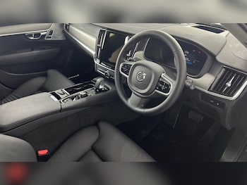 Used Volvo V90 2025 for sale - 77636220: Photo