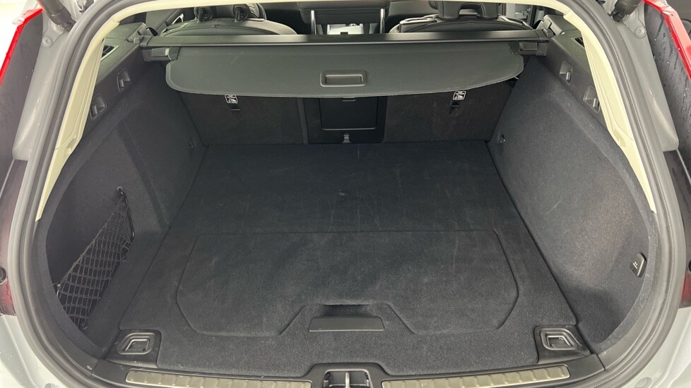 Used Volvo V60 2025 for sale - 77261641: Photo 13