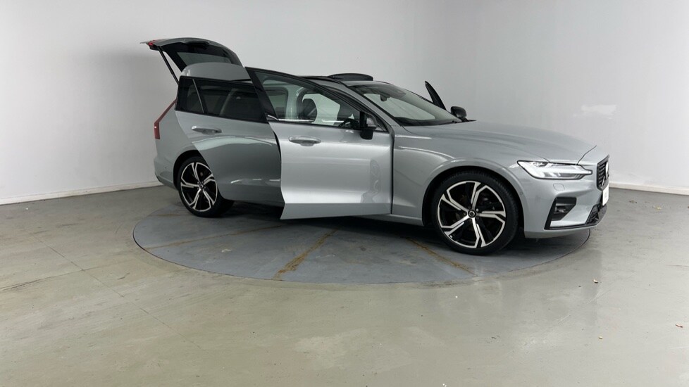 Used Volvo V60 2025 for sale - 77261641: Photo 24