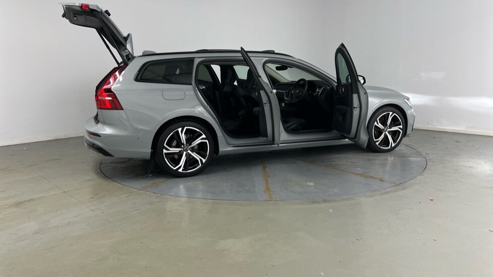 Used Volvo V60 2025 for sale - 77261641: Photo 28