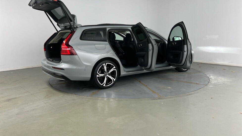 Used Volvo V60 2025 for sale - 77261641: Photo 29