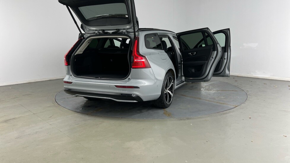 Used Volvo V60 2025 for sale - 77261641: Photo 31