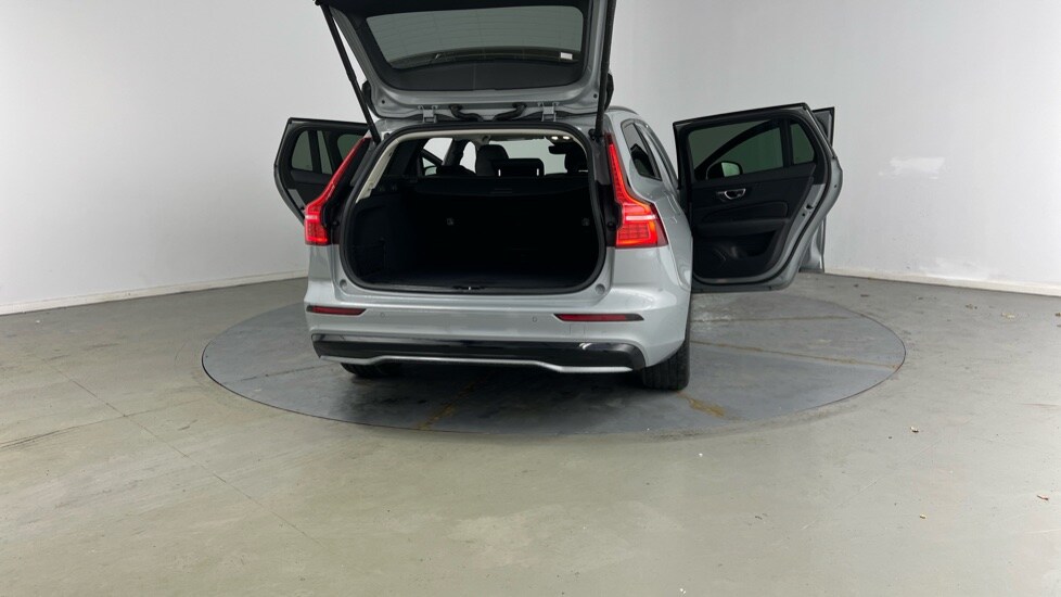 Used Volvo V60 2025 for sale - 77261641: Photo 32