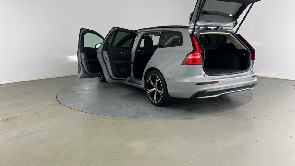 Used Volvo V60 2025 for sale - 77261641: Photo 35