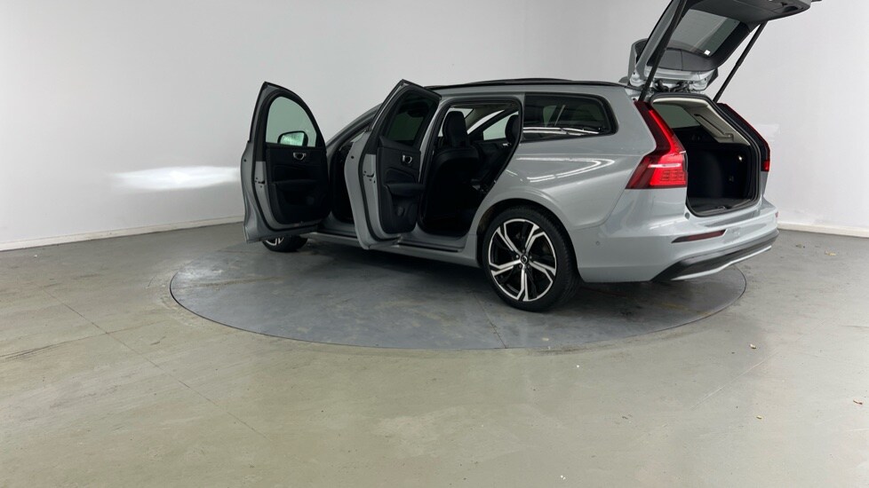 Used Volvo V60 2025 for sale - 77261641: Photo 36
