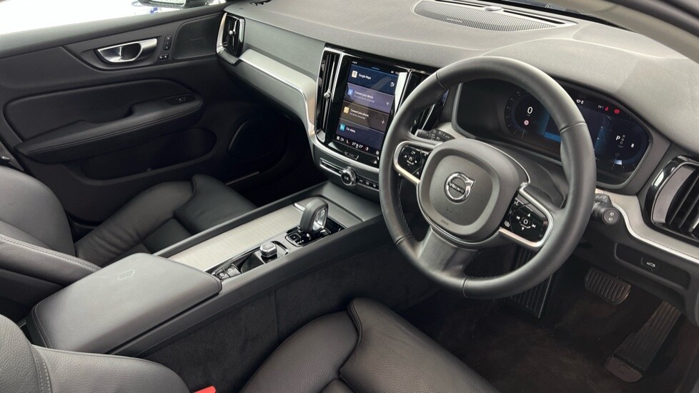 Used Volvo V60 2025 for sale - 77261641: Photo 4