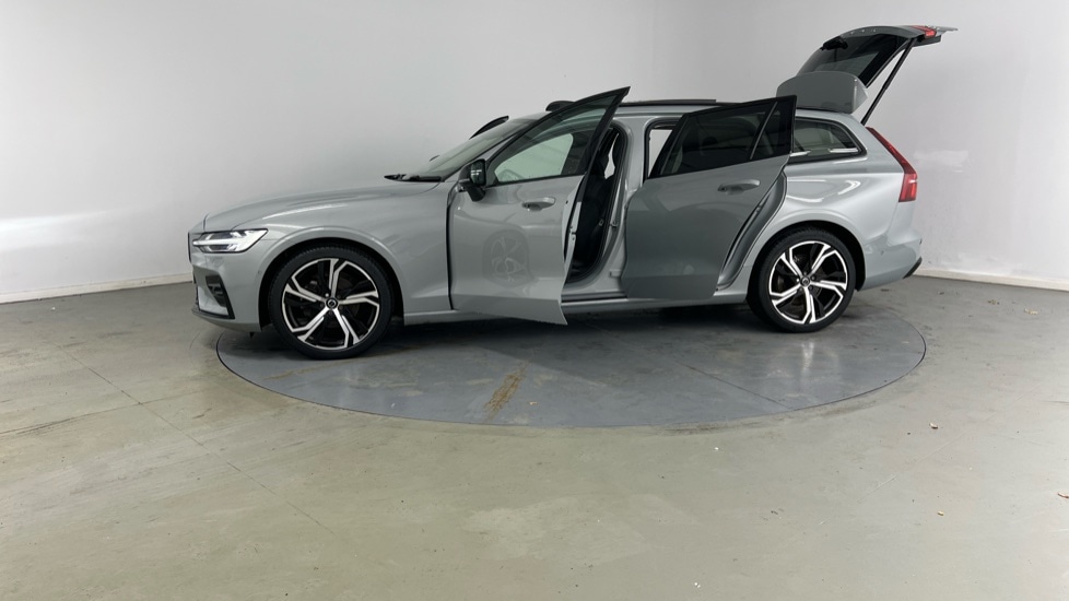 Used Volvo V60 2025 for sale - 77261641: Photo 40