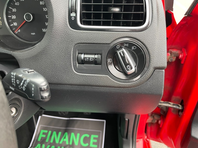 Used Volkswagen Polo 2011 for sale - 76706514: Photo 24