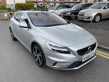 Used Volvo V40 2018 for sale - 78555720: Photo