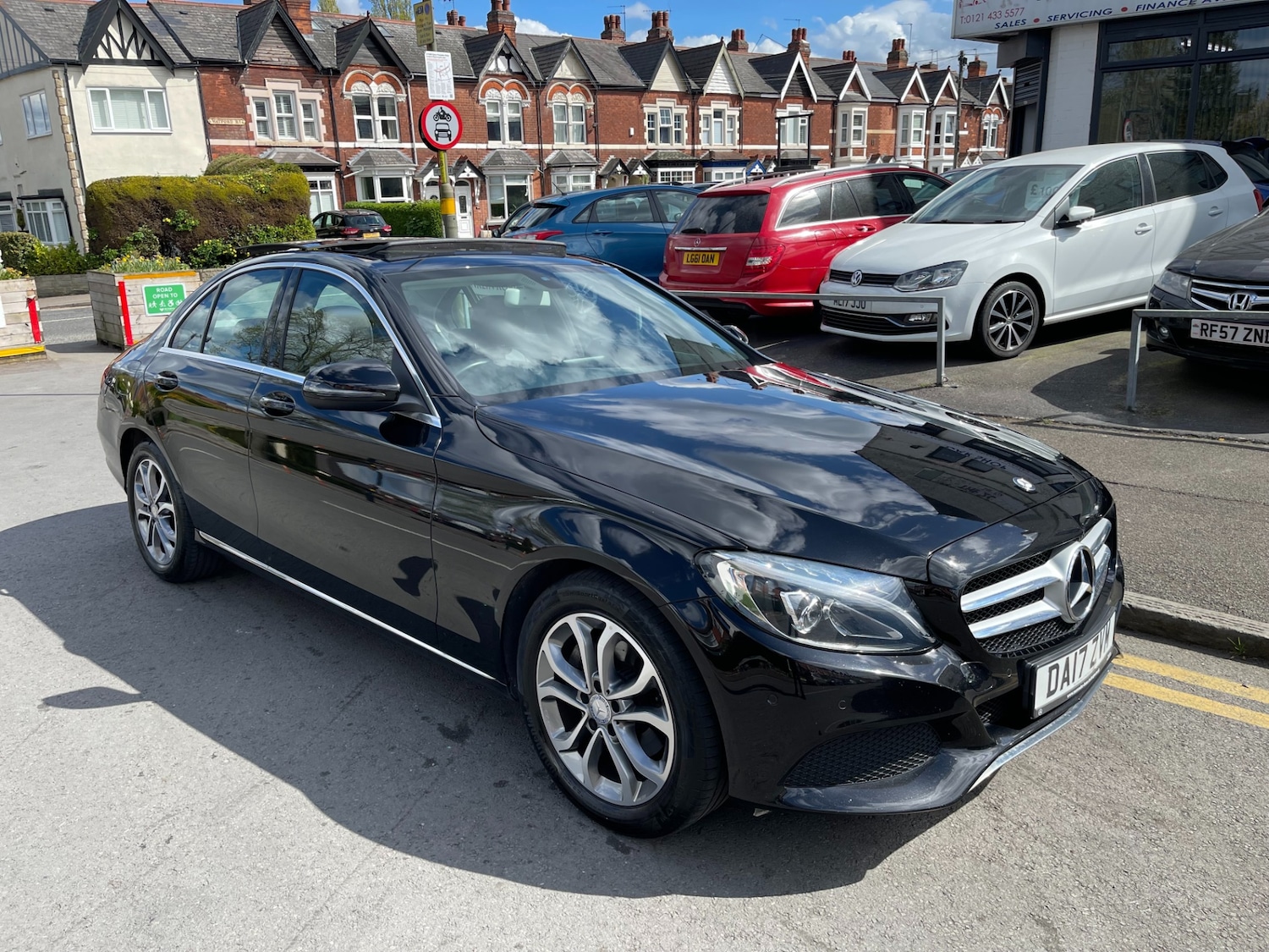 Used Mercedes-Benz C Class 2017 for sale - 77104067: Photo 2