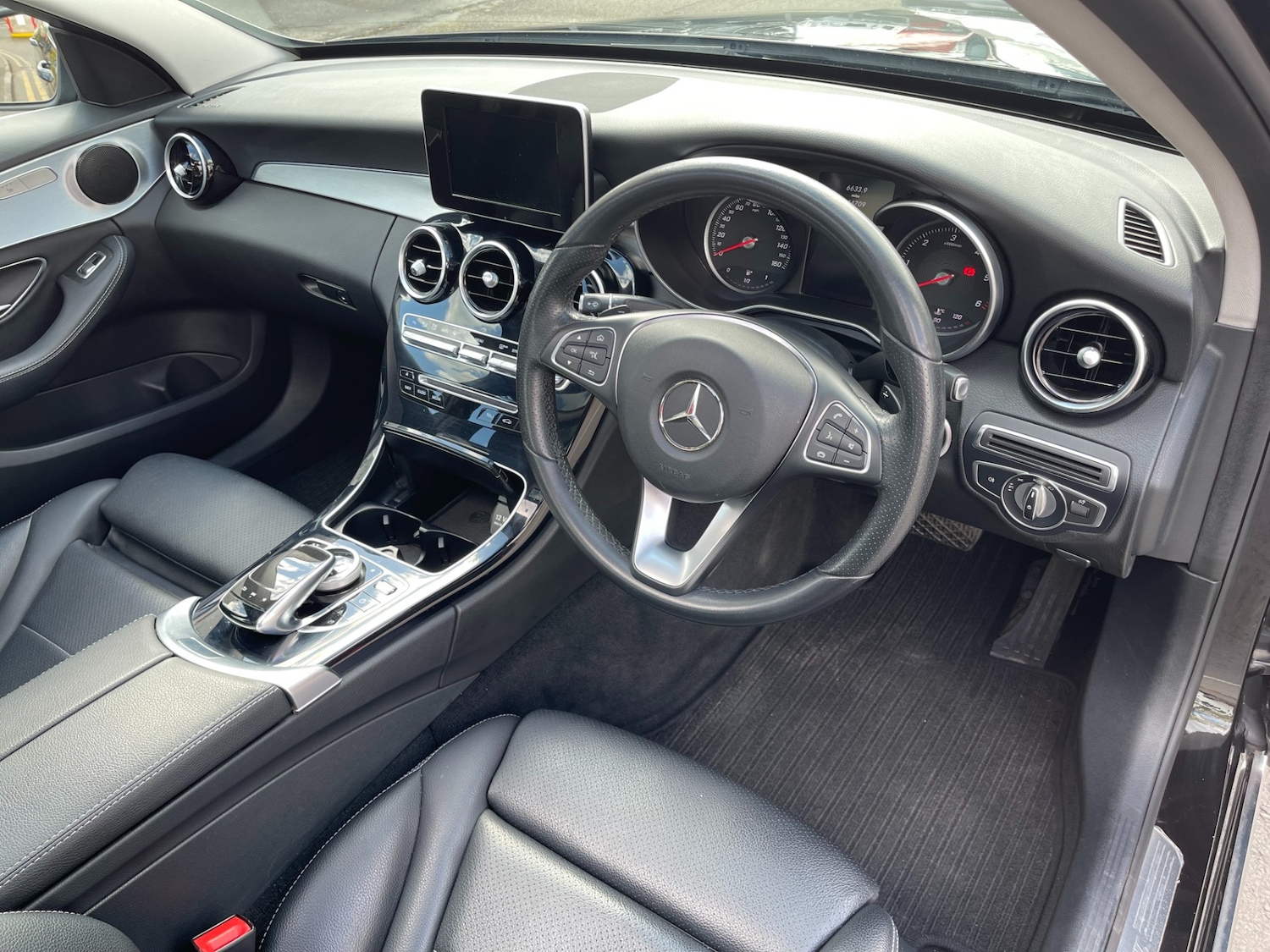 Used Mercedes-Benz C Class 2017 for sale - 77104067: Photo 23